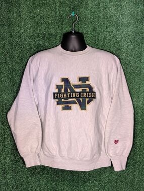 VTG  Notre Dame Fighting Irish MV Sport Crewneck Sweatshirt Embroidered XL